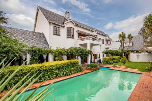 5th Avenue Gooseberry Guest House