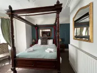 Georgian House Hotel