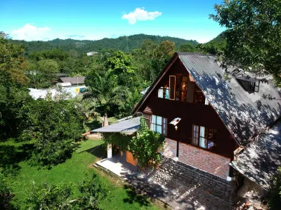 Casa de Piedra Hotels in 