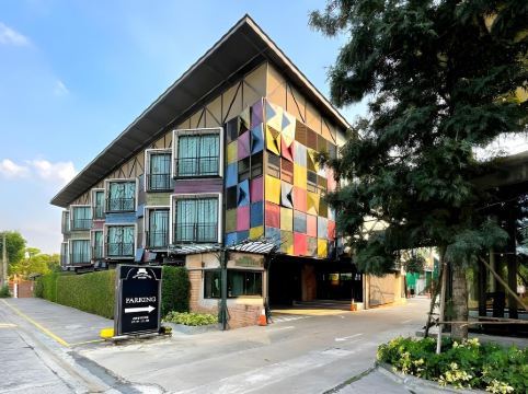 ไนท์อินอะบ็อกซ์