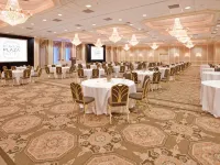 Clayton Plaza Hotel & Extended Stay Hotel berhampiran Teater The Muny