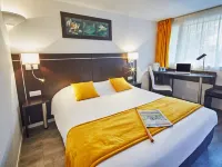 Kyriad Lille Est - Hem Hotels in Leers