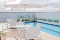 Ramada by Wyndham Macae Hotel & Suites - Pools