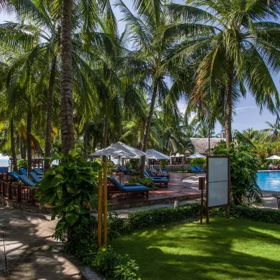Blue Ocean Resort Hotels near Windchimes Kitesurf School
