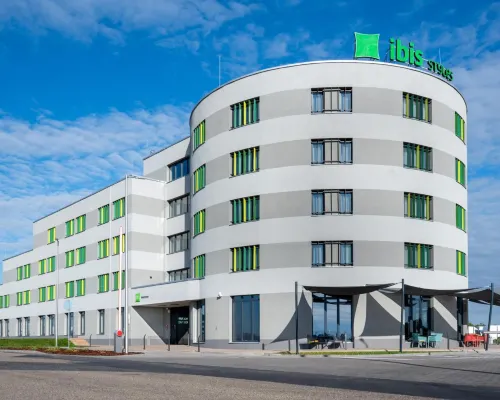 Ibis Styles Debrecen Airport Hotels near Főnix Hall