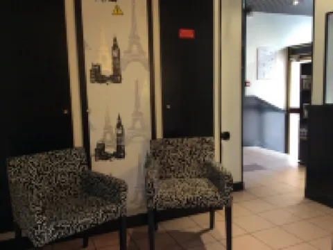 Hotel de La Place Hotels in Malakoff