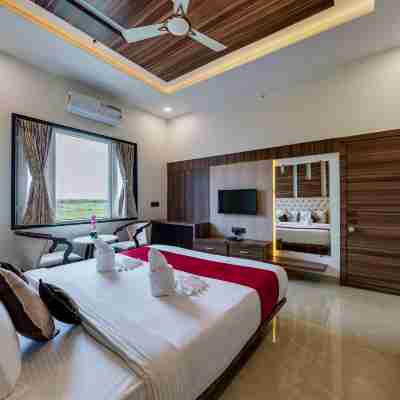 Hotel Chandradeep Regency Rooms