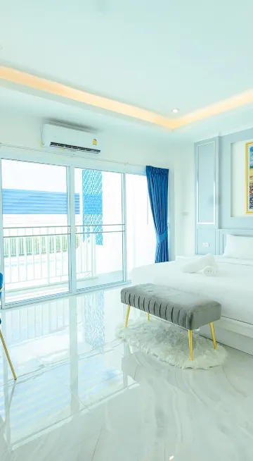 ห้องสุพีเรียร์ติดสระว่ายน้ำ