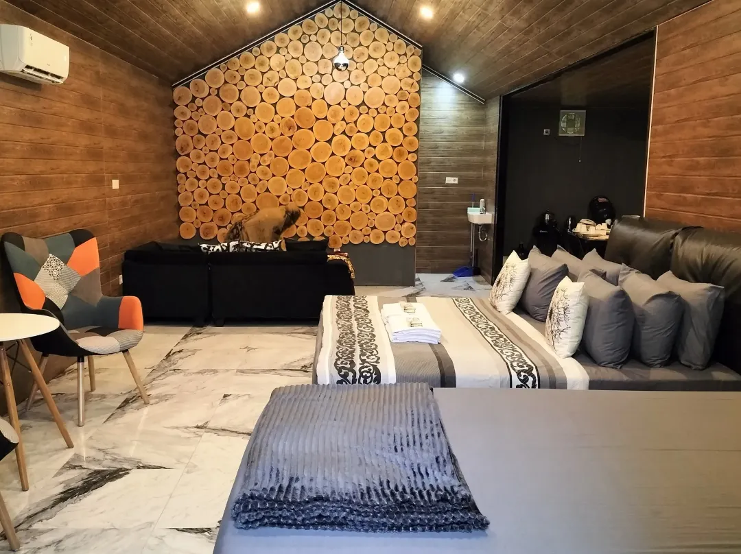 The Landeuh Village Riverside Glamping - Bogor