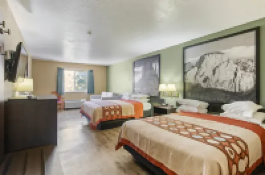 Super 8 by Wyndham St. George UT