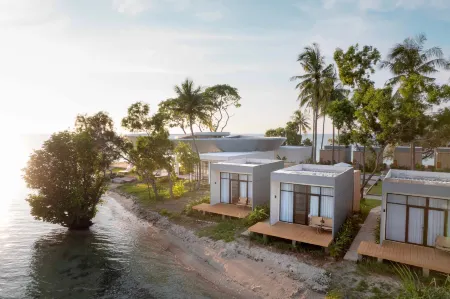 Nirva Ocean House Отели рядом с достопримечательностью «Pari island»