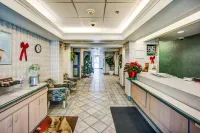 Motel 6 Red Deer, AB
