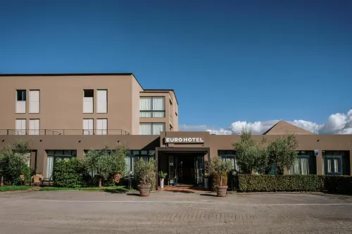 Euro Hotel