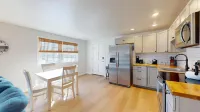 Cape Cottage Inn