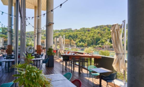 Novotel Lyon Centre Confluence Bord de Saone