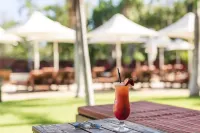Cable Beach Club Resort & Spa - bar