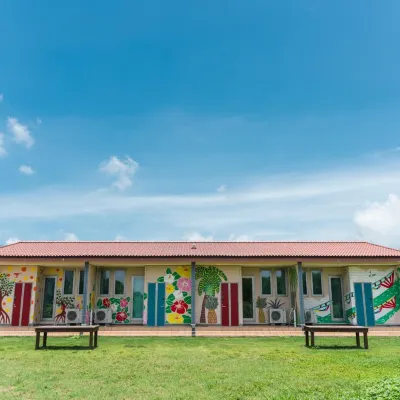 Alezed Villa Shiraho Hotel berhampiran Pantai Shiraho