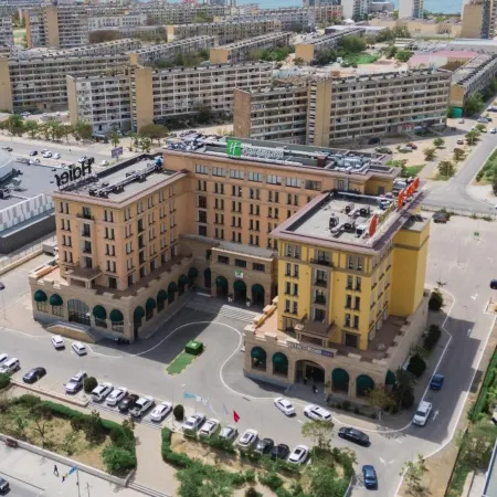 Отель Holiday Inn Aktau, IHG Hotel