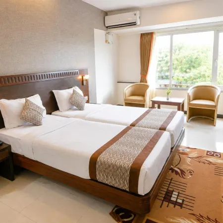 Hotel Ayodhya