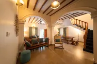 Elegant Holiday Homes Coorg - parking