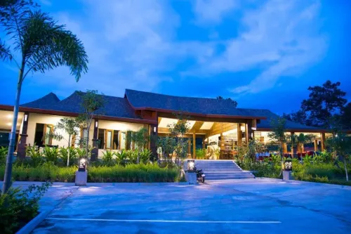 Poochommhok Resort - Parkering