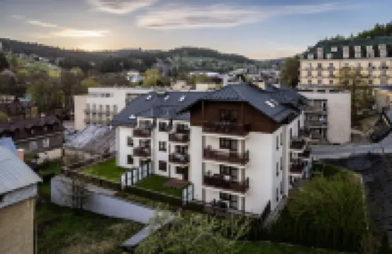 陽光白雪奇查中央公寓酒店