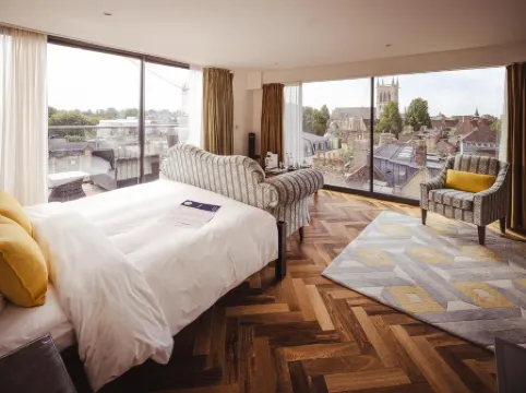 The Varsity Hotel & Spa