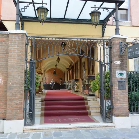 Hotel Belle Arti Отели рядом с достопримечательностью «Остров Сакка-Сессола»