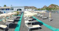 Les Sables Noirs & Spa - Sea View