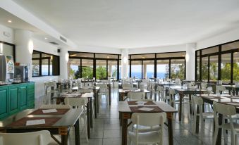 Hotel Marinella Parking wi-fi Spiaggia Attrezzata