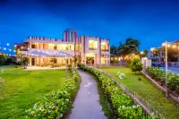 Rainbow Mansion Hotels in Taitung