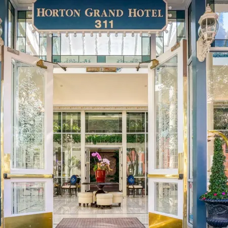 Horton Grand Hotel Отели рядом с достопримечательностью «Стадион «Петко-Парк»»