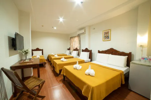 Casañas Suites - 2-Star