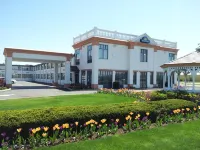 Days Inn by Wyndham Windsor Locks / Bradley Intl Airport Hotels in 