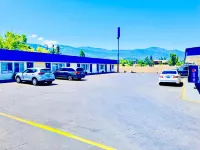 Relax Inn at Ashland - parking