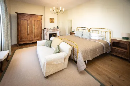 Maison du canal du midi Отели рядом с достопримечательностью «Castle Auzias»