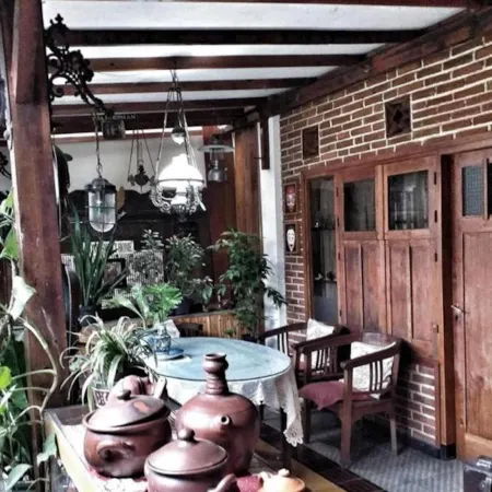 Room-Villas in Batu Indonesia Homestay