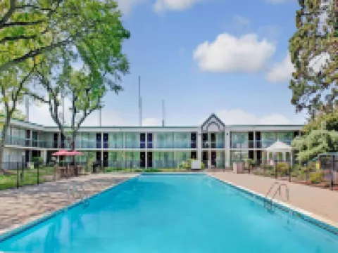 Quality Inn Wayne - Fairfield Area Hotels in Wayne