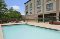 Wingate by Wyndham Round Rock Hotel & Conference Center - Pool