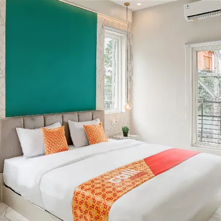 Roso Tentrem by Calli Rooms