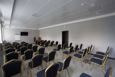 Семь Королей (Prestige Hotel Престиж)