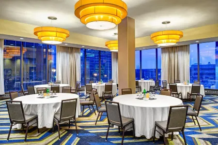 The Hollis Halifax - a DoubleTree Suites by Hilton