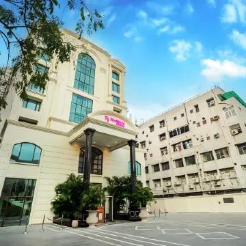 Regenta Central Lucknow by Royal Orchid Hotels Limited