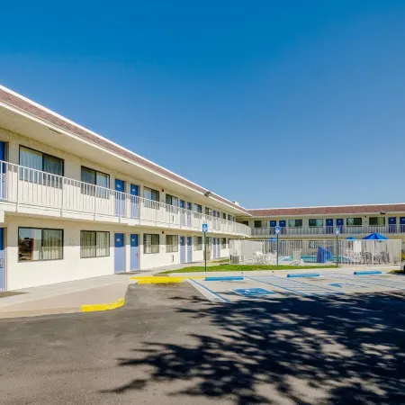 Motel 6 Thornton, CO