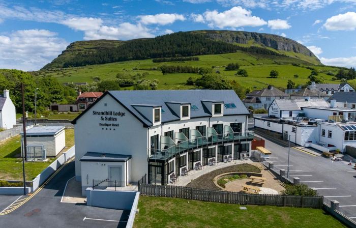 Strandhill Lodge and Suites Boutique Hotel