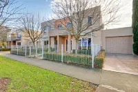 Traralgon Serviced Apartments - 4-Star