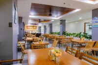 Coastal Breeze Hotel - breakfast