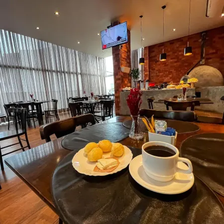 Itapoã Executive Hotel Отели рядом с достопримечательностью «Стадион «Миран»»