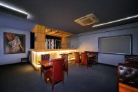 温斯頓樹屋酒店-馬圖拉 - 酒吧