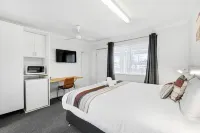 Econo Lodge Chaparral Motel Ballina - parking